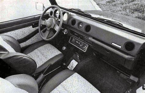 1986 Suzuki Samurai Interior