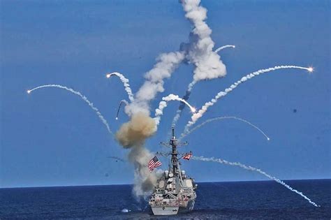 Here's what a failed missile launch from a US Navy ship looks like ...