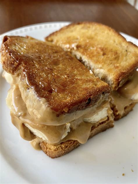 Fried Peanut Butter and Banana Sandwich - Peanut Butter and Jilly