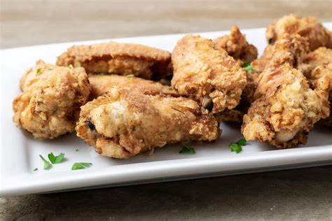 Crispy Fried Chicken Wings