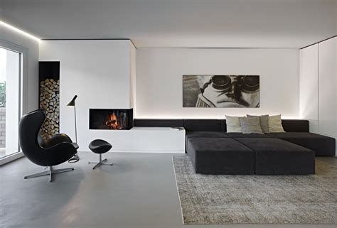 30 Black & White Living Rooms That Work Their Monochrome Magic