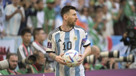 Messi and Mascherano react to Argentina's controversial Olympics opener