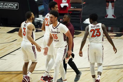 Virginia Tech basketball: Hokies continue to rise in AP men’s basketball poll - Gobbler Country