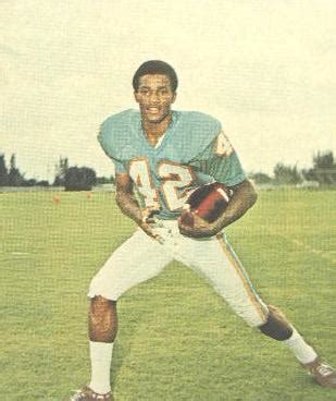 Image Gallery of Paul Warfield | NFL Past Players