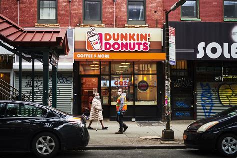 Dunkin' is hiring 25,000 workers as restaurants reopen - WISH-TV ...