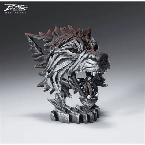 Edge Sculpture | Minuture Wolf Bust by Matt Buckley