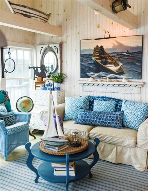 Rustic Maine Seaside Cottage Interiors - Coastal Decor Ideas and ...