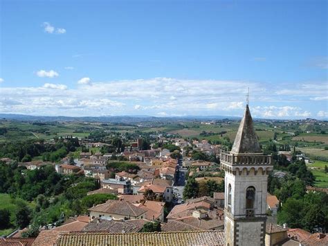 Visit the Town Where Leonardo da Vinci Was Born | Leonardo da vinci ...