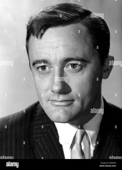 THE MAN FROM U.N.C.L.E., Robert Vaughn, (1967), 1964-68 Stock Photo - Alamy