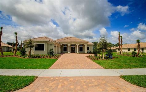 Above is the link to the property that I found. What do you think? | Palm city, Florida real ...