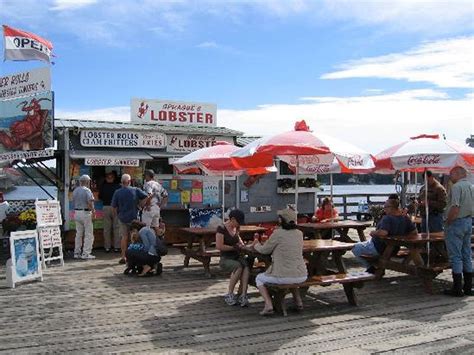 17 Maine Restaurants With Stunning Views | Maine vacation, Waterfront restaurant, Maine waterfront