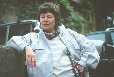 Luce Irigaray and Psychoanalytic Feminism – Literary Theory and Criticism