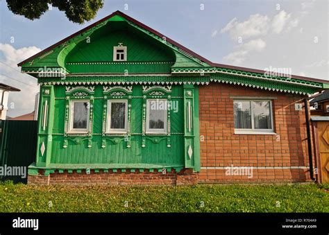 Traditional Russian dacha house. Suzdal, Russia Stock Photo - Alamy