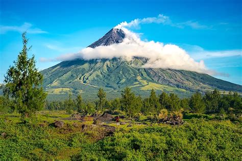 Astounding Facts About A Volcanic Landscape - WorldAtlas