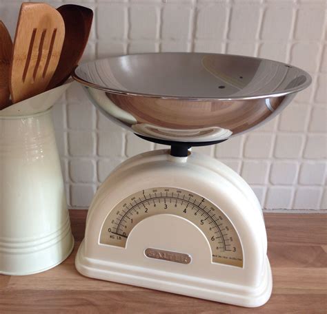 Vintage scales | Rustic country kitchens, Kitchen aid, Vintage scale