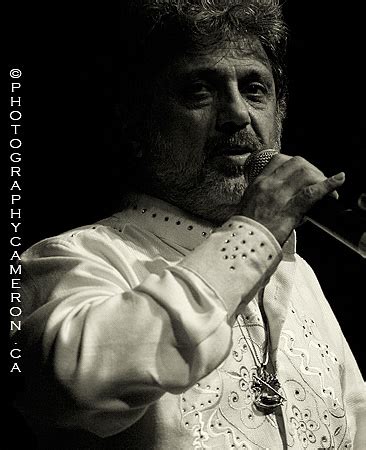 Dariush live concert photos - Photography Cameron