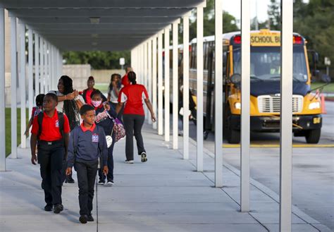 Photos: Superintendent of NOLA Public Schools welcomes students back to Alice M. Harte Charter ...