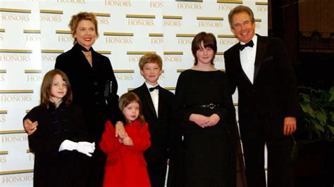 Isabel Beatty: Everything About Warren Beatty's daughter - Dicy Trends