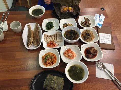 23 Korean Banchan (반찬) to Spice Up Your Meals