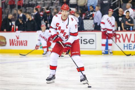 Carolina Hurricanes Re-Sign Jordan Staal to 4-Year Deal