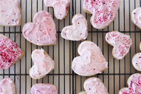 Honey Sugar Cookies With Almond Extract - Back Road Bloom