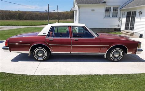 061020 – 1988 Oldsmobile Delta 88 Royale – 3 | Barn Finds