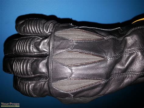 X2: X-Men United Wolverine Gloves replica movie costume