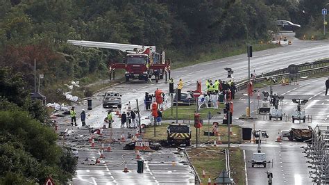 Shoreham air crash: Jet had out of date parts, says report - BBC News