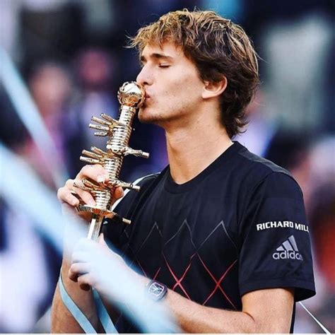 Alexander Zverev Instagram / Hat Alexander Zverev Nun Offiziell Eine ...