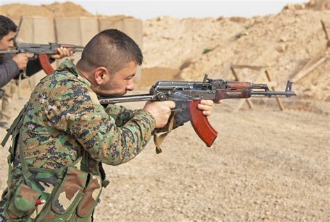 DVIDS - Images - SDF Soldiers Plus up Weapons and Patrol Skills [Image 3 of 7]