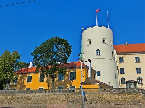 Riga Castle as seen from 11th November Embankment in Riga,… | Flickr