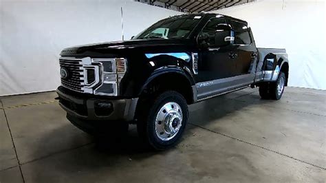 2023 Ford F-450 King Ranch Spotted with Dually Setup - Ford Tips