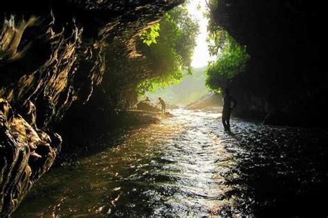 Robber's Cave, Dehradun (Guchhu Pani)| Timings, History, Entry Fee