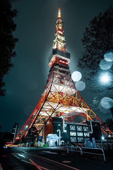 I think a lot of people forgot about the Tokyo tower now that Skytree ...