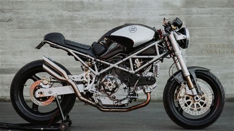 Ducati Monster 1200s độ Cafe Racer | Reviewmotors.co