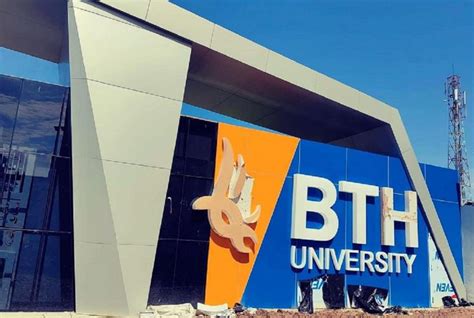 Logo Universitas Bakti Tunas Husada