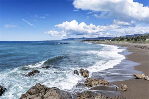 Beach weather in Moonstone Beach, Cambria, United States in October