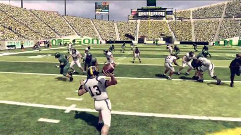 NCAA 12 Gameplay Trailer - YouTube