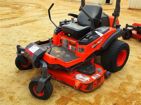 KUBOTA COMMERCIAL ZERO TURN MOWER - 60" (COUNTY OWNED) (C-5)