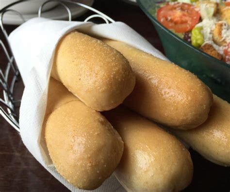 The Olive Garden Breadsticks Recipe | HMR