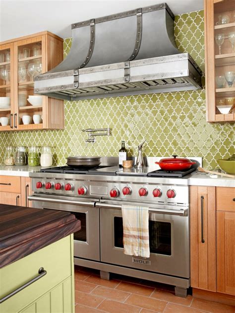 18 Unique Kitchen Backsplash Design Ideas