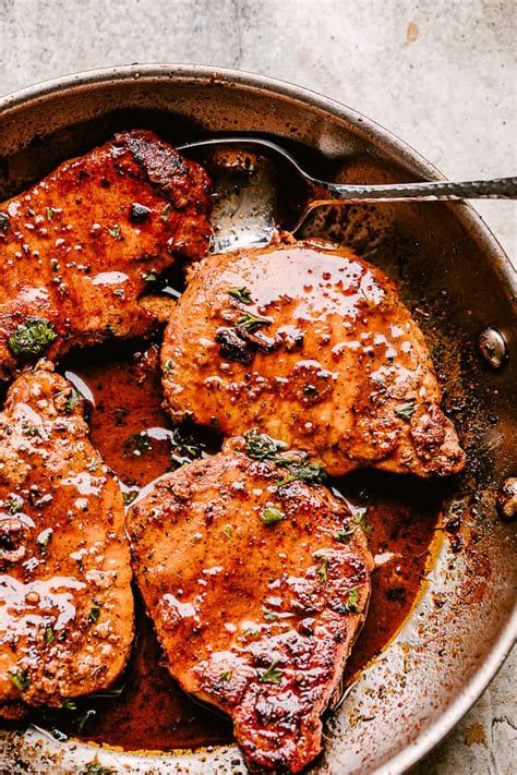 Garlic Parmesan Pan Fried Pork Chops | Easy Weeknight Recipes