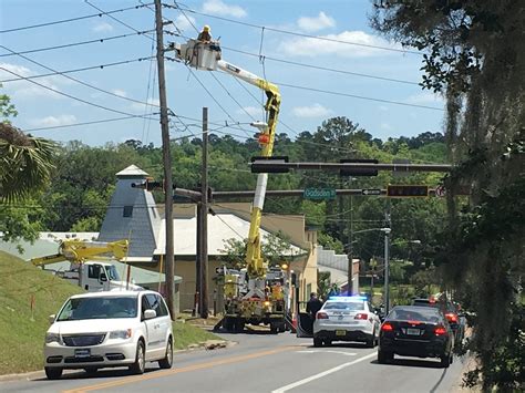 Power outage affecting hundreds in downtown Tallahassee