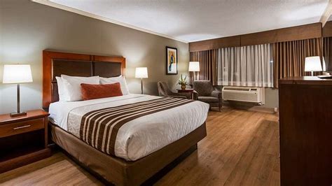 Best Western Plus Ottawa City Centre - UPDATED 2024 Prices, Reviews ...