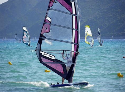 How to Choose the Right Windsurfing Sail Size (With Chart)