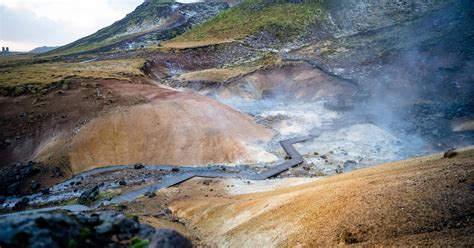 Reykjanes Peninsula and Bridge Between the Continents | GetYourGuide