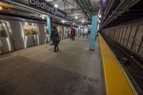 L Train Tunnel Is MTA’s First to Receive Cell Phone Service - Greenpointers