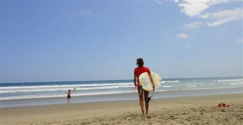 Gone Surfing: Ecuador at its best - Mokum Surf Club