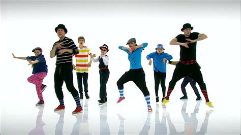 Bruno Mars- Uptown funk (dance for people choreography) - YouTube