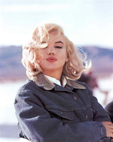 Marilyn Monroe photographed during the filming of The Misfits, 1960. - 📷 Photo by Eve Arnold ...